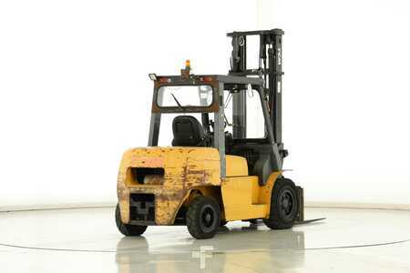 Dieselový VZV 2011  TCM FD-40 (2)