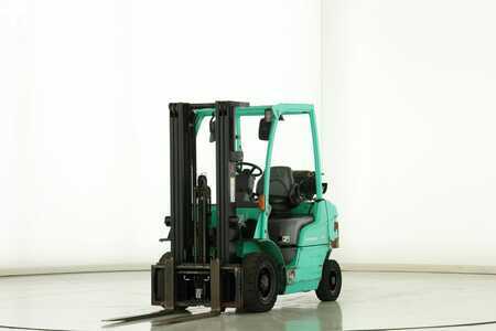 Nestekaasutrukki 2012  Mitsubishi FG-20-N (1)