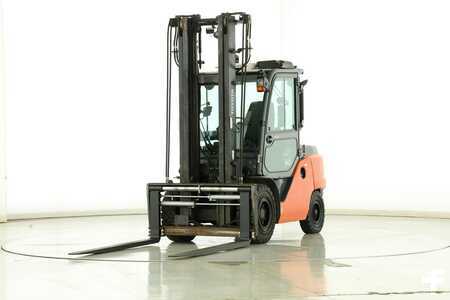 Dieseltrukki 2017  Toyota 40-8-FD-50-N (1)