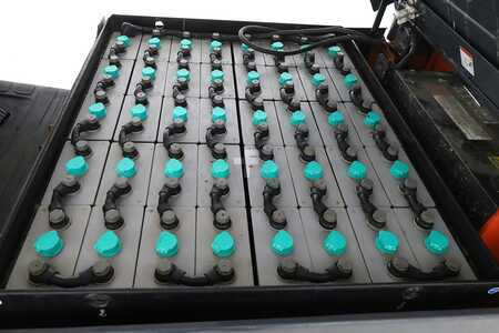 Elektro čtyřkolový VZV 2014  Toyota 8-FBMT-35 (3)