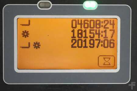 Elektro čtyřkolový VZV 2014  Toyota 8-FBMT-35 (5)