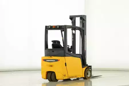 Carrelli elettrici 3 ruote 2015  Jungheinrich EFG-218 (2)