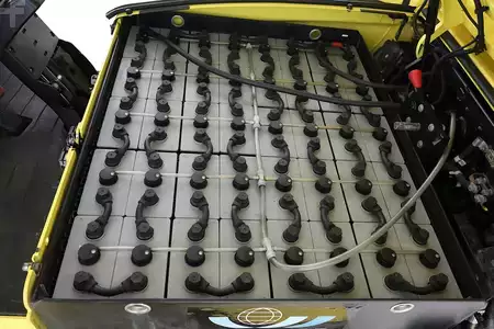 Elektro 4 Rad 2013  Hyster J-2.50-XN (3)
