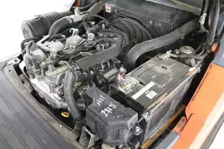 Dízel targoncák 2014  Toyota 52-8-FDJF-35 (3)