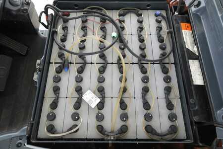 61815_173447-3.jpg?v=1761648472