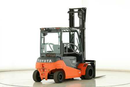 Elektro čtyřkolový VZV 2016  Toyota 8-FBMT-40 (2)