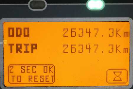 Elektro čtyřkolový VZV 2016  Toyota 8-FBMT-40 (6)