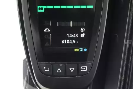 Elektromos 4 kerekű 2020  Linde E-50-HL-01-600 (388) (4)
