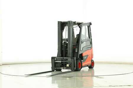 Carrelli elettrici 4 ruote 2017  Linde E-30-HL-01-600 (387) (1)