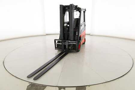 Carrelli elettrici 4 ruote 2017  Linde E-30-HL-01-600 (387) (3)