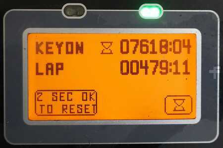 Carrelli elettrici 4 ruote 2016  Toyota 8-FBMT-30 (4)