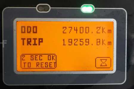 Carrelli elettrici 4 ruote 2016  Toyota 8-FBMT-30 (6)