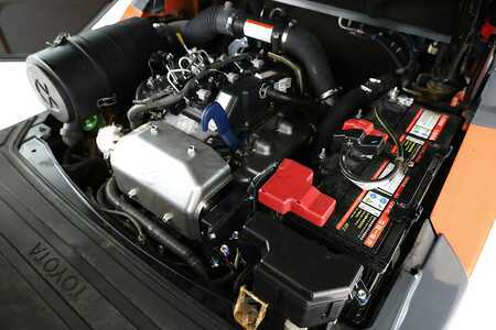 Dieselový VZV 2023  Toyota 40-8-FD-40-N (3)