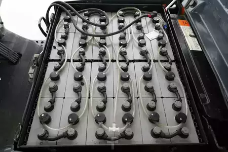 Carrelli elettrici 3 ruote 2019  Toyota 8-FBEK-16-T (3)