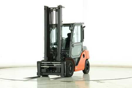 Dieselový VZV 2017  Toyota 40-8-FD-35-N (1)