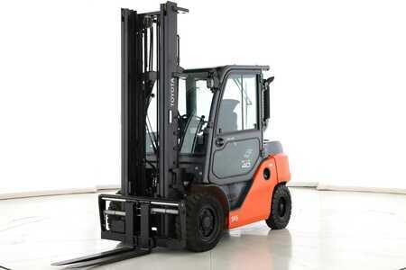 Dieselový VZV 2017  Toyota 40-8-FD-35-N (5)