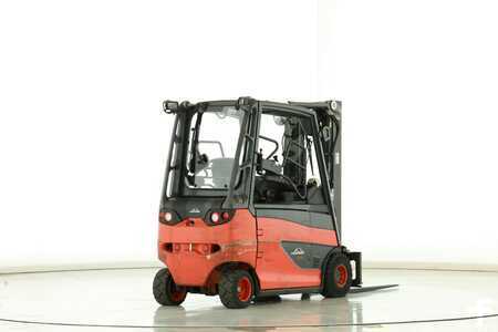 Carrelli elettrici 4 ruote 2017  Linde E-25-HL-01-600 (387) (2)