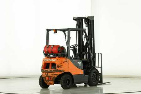 Gas truck 2014  Doosan G-20-E-5 (2)