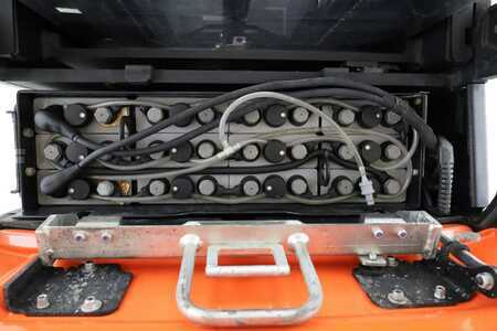 Stoccatori uomo a piedi 2015  BT SPE-140-L (3)