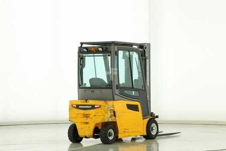 Sähkö - 4 pyör 2016  Jungheinrich EFG-320 (2)