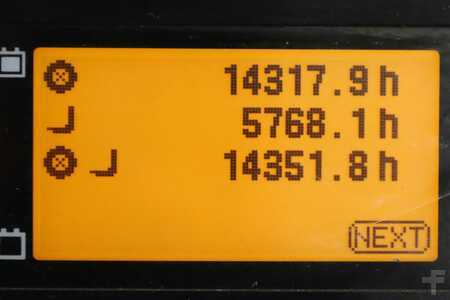 3-wiel elektrische heftrucks 2012  Toyota 8-FBMT-18 (5)