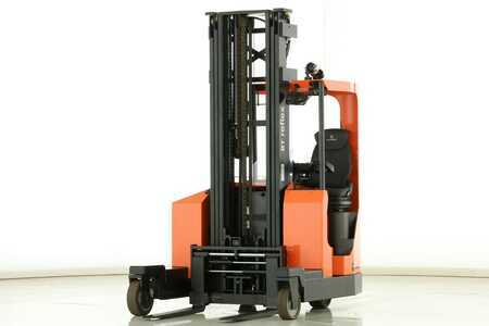 Chariots à mât rétractable 2017  Toyota FRE-270 (1)