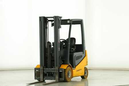 Carrelli elettrici 4 ruote 2015  Jungheinrich EFG-425-K (1)