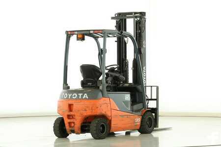 Elektro čtyřkolový VZV 2012  Toyota 8-FBMT-20 (2)