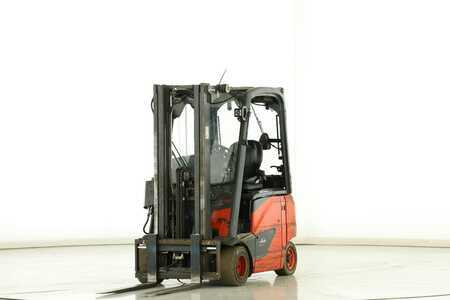 Elektro čtyřkolový VZV 2017  Linde E-20-PH-02 (386) (1)