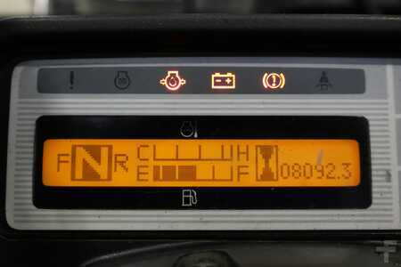 Diesel gaffeltruck - Unicarriers YG-1-F-2-A-35-U (4)