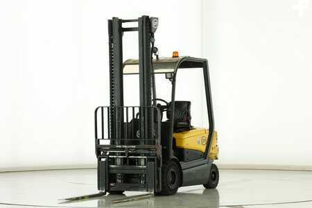 4-wiel elektrische heftrucks 2008  OM XE-25 (1)