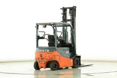 Elektro čtyřkolový VZV 2017  Toyota 8-FBMT-35 (2)