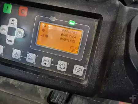 Chariots électriques à 4 roues 2020  Toyota 8-FBM-18-T (7)