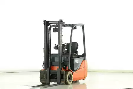 3-wiel elektrische heftrucks 2011  Toyota 8-FBEKT-16 (1)
