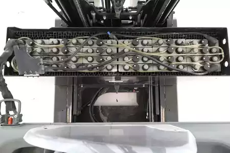 Chariots à mât rétractable 2015  Toyota RRE-120-B (3)