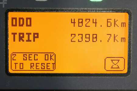 Elektro čtyřkolový VZV 2018  Toyota 8-FBMT-25 (5)