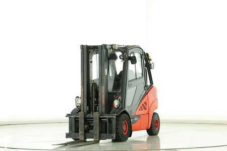 Nestekaasutrukki 2016  Linde H-35-T-02 (393) (1)