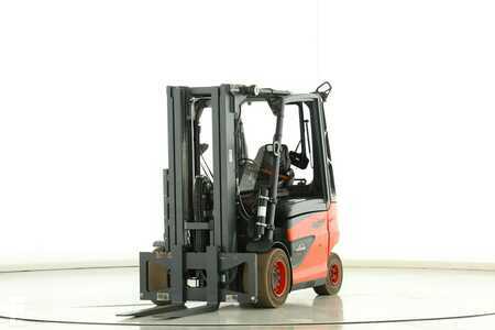 Sähkö - 4 pyör 2020  Linde E-40-H-01-600 (388) (1)