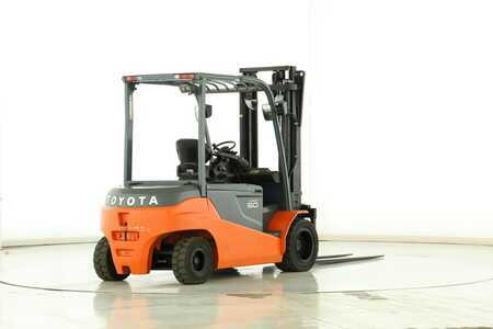 Carrelli elettrici 4 ruote 2015  Toyota 8-FBMT-50 (2)