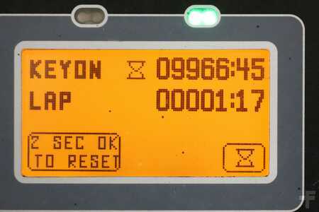 Carrelli elettrici 4 ruote 2015  Toyota 8-FBMT-50 (4)