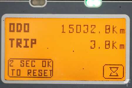 Carrelli elettrici 4 ruote 2015  Toyota 8-FBMT-50 (6)