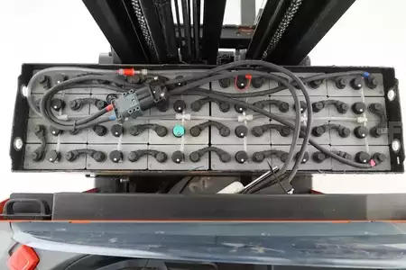 Chariots à mât rétractable 2017  Toyota RRE-140-HC (3)