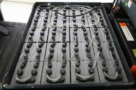 Elektro čtyřkolový VZV 2017  Toyota 8-FBMT-25 (3)