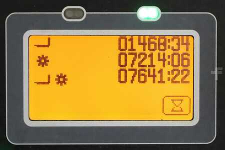 Elektro čtyřkolový VZV 2017  Toyota 8-FBMT-25 (5)