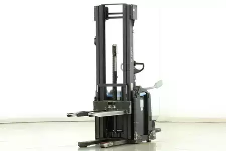 Stacker stå på 2019  Toyota SPE-160 (1)