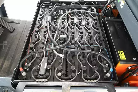 Chariots électriques à 4 roues 2018  Toyota 8-FBMKT-25 (3)