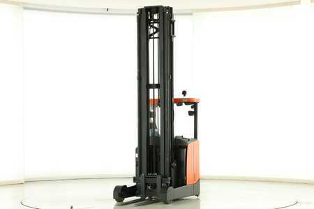 Tolóoszlopos targonca 2013  BT RRE-250-E (1)