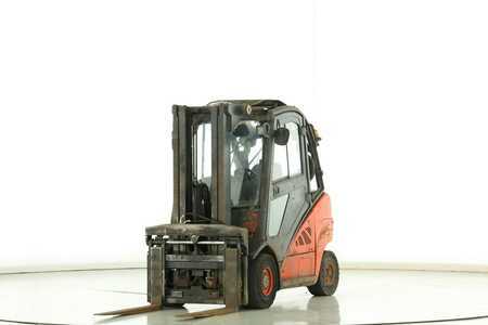 Diesel gaffeltruck 2011  Linde H-30-D-01 (392) (1)