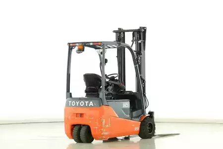 Sähkö - 3 pyör 2017  Toyota 8-FBE-20-T (2)