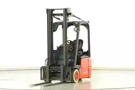 Elektromos 3 kerekű 2008  Linde E-12-01 (386) (1)